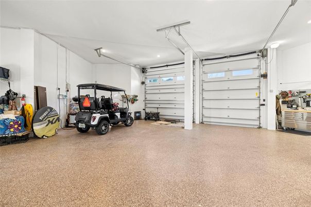 Garage, Interior