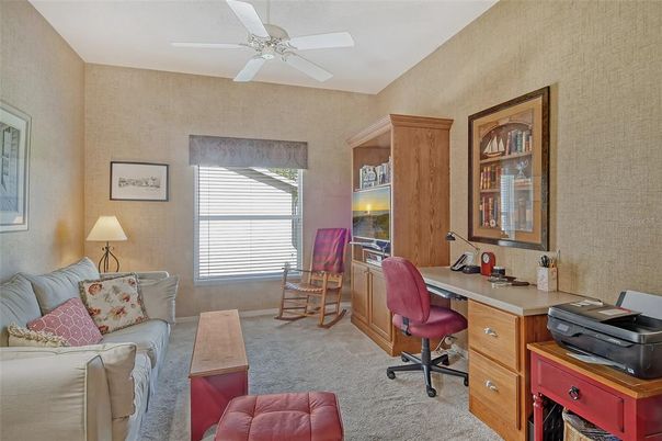 Home Office, Interior