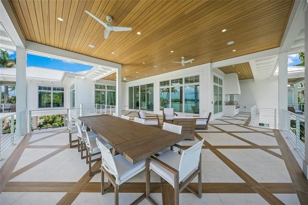 Dining room, Interior, Recessed Lighting, Wooden Ceilings