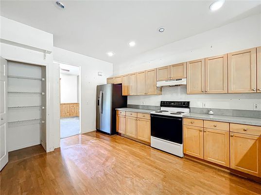 Interior, Kitchen, Recessed Lighting, Wood Texture Flooring