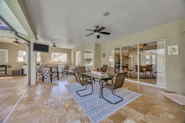 Dining room, Interior