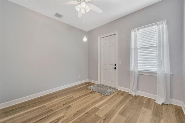 Empty room, Interior, Pendant Lights, Wood Texture Flooring