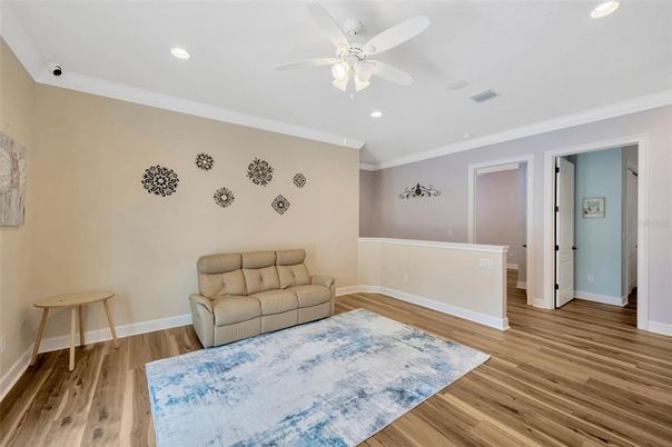 Empty room, Interior, Recessed Lighting, Wood Texture Flooring