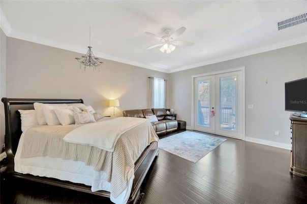 Bedroom, Interior, Pendant Lights, Wood Texture Flooring