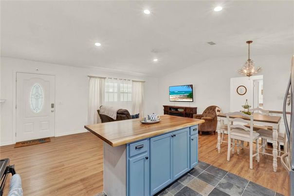 Dining room, Interior, Kitchen, Pendant Lights, Recessed Lighting, Wood Texture Flooring