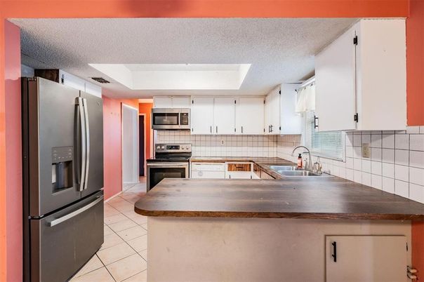 Interior, Kitchen, Stainless Steel Appliances