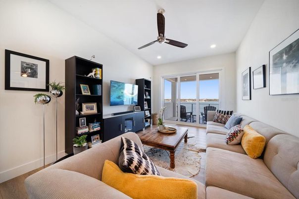 Interior, Living room, Recessed Lighting, Water, Wood Texture Flooring