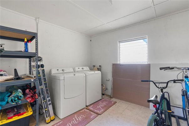 Interior, Washer