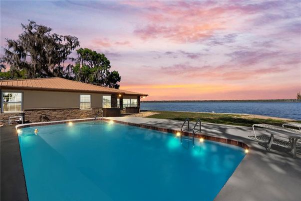 Exterior, Pool, Water