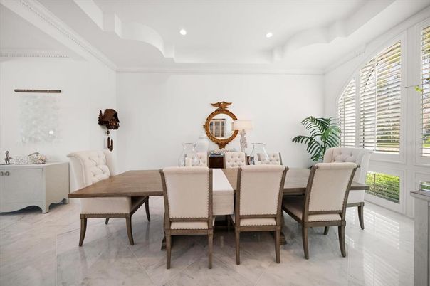 Dining room, Interior, Recessed Lighting