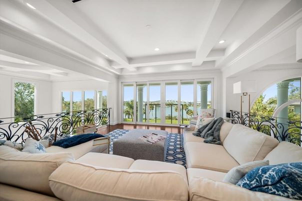 Interior, Living room, Recessed Lighting, Water, Wood Texture Flooring