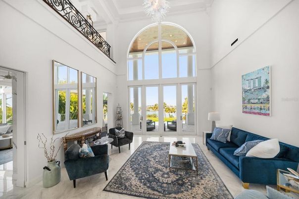 Chandelier, Interior, Living room