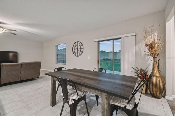 Dining room, Interior