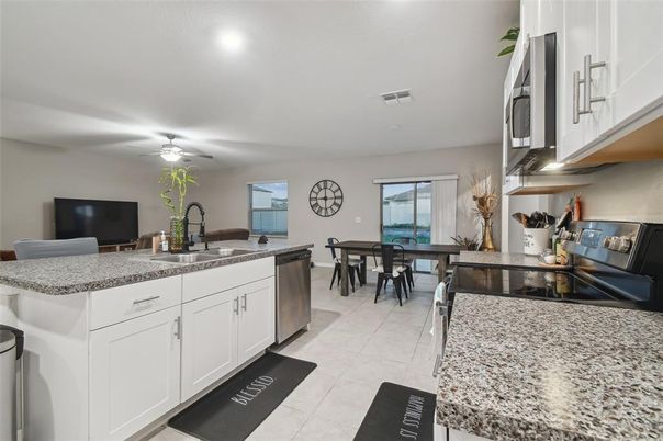 Dining room, Interior, Kitchen, Recessed Lighting