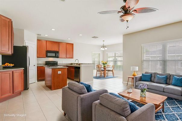 Dining room, Interior, Kitchen, Living room, Pendant Lights, Recessed Lighting, Stainless Steel Appliances