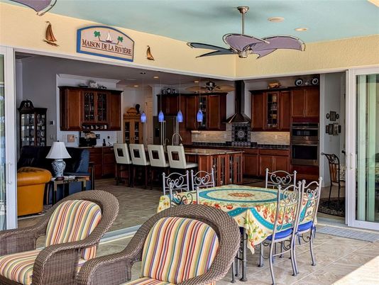 Dining room, Interior, Kitchen, Recessed Lighting