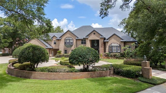 Backyard, Exterior, Facade, Brick Facade, French Provincial
