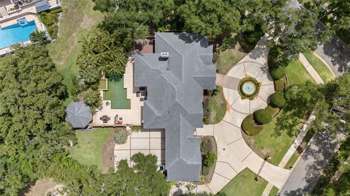 Exterior, Drone
