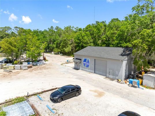 Detached Garage, Exterior