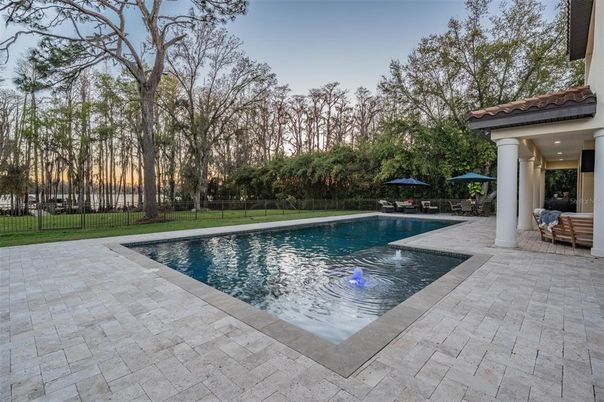 Exterior, Pool