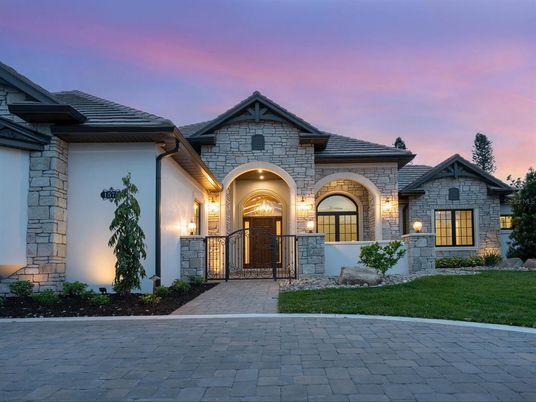 Exterior, Facade, French Provincial