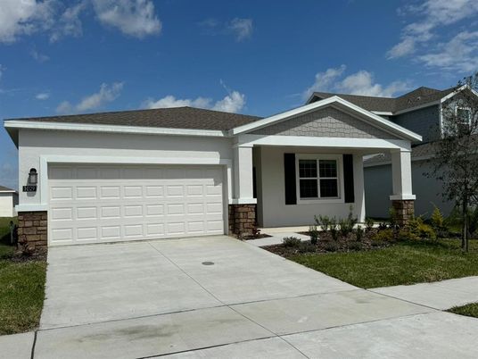 Attached, Exterior, Facade, American Craftsman