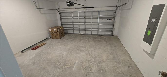 Garage, Interior
