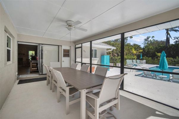 Dining room, Interior, Sun Room