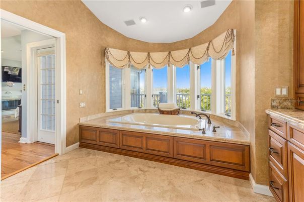 Bathroom, Interior, Recessed Lighting, Wood Texture Flooring