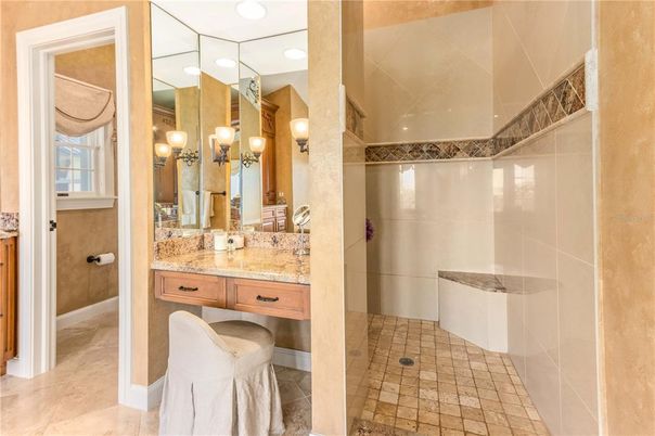 Bathroom, Interior, Recessed Lighting