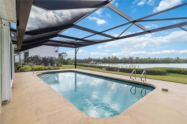 Glass Ceilings, Interior, Pool, Sun Room, Water