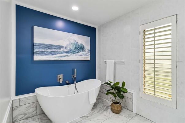 Bathroom, Free Standing Baths, Interior, Marble, Recessed Lighting