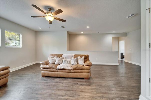 Interior, Recessed Lighting, Wood Texture Flooring
