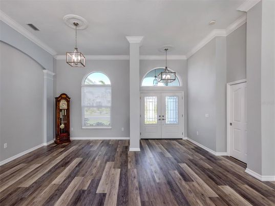 Interior, Pendant Lights, Wood Texture Flooring