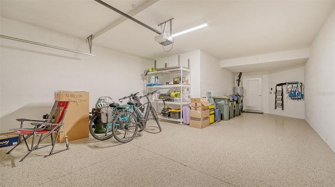 Garage, Interior