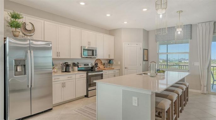 Interior, Kitchen, Pendant Lights, Recessed Lighting, Stainless Steel Appliances