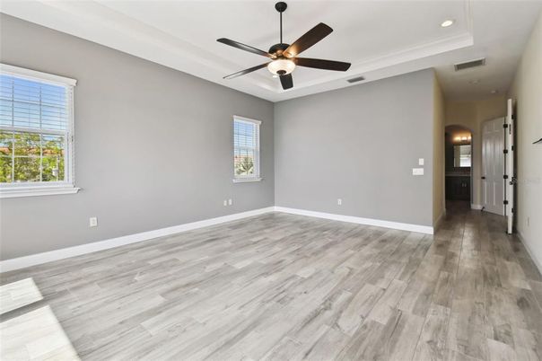 Empty room, Interior, Recessed Lighting, Wood Texture Flooring