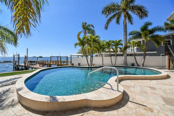 Exterior, Pool, Water