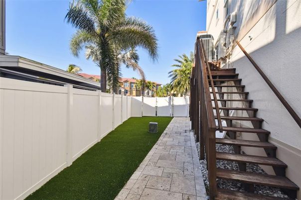 Backyard, Exterior