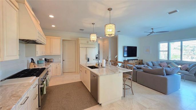 Interior, Kitchen, Living room, Pendant Lights, Recessed Lighting