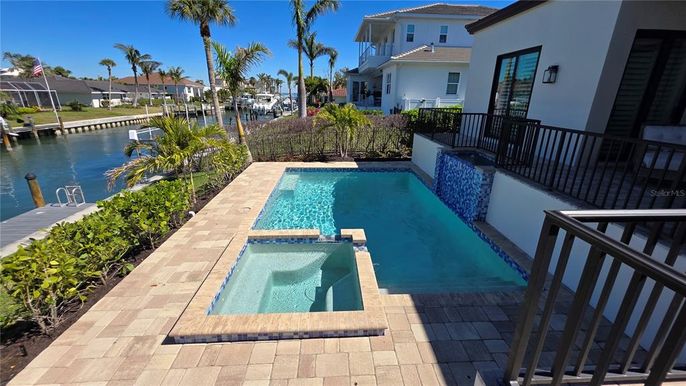 Exterior, Lake, Pool, Water