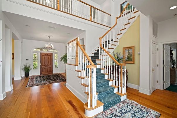 Chandelier, Interior, Recessed Lighting, Wood Texture Flooring