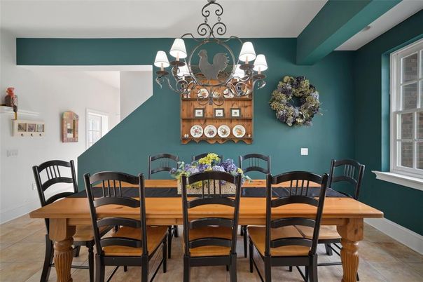 Chandelier, Dining room, Interior