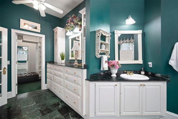 Bathroom, Dual Sink Vanities, Interior