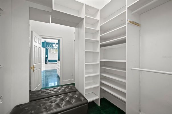 Interior, Walk-in Closets