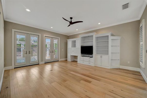 Empty room, Interior, Recessed Lighting, Wood Texture Flooring