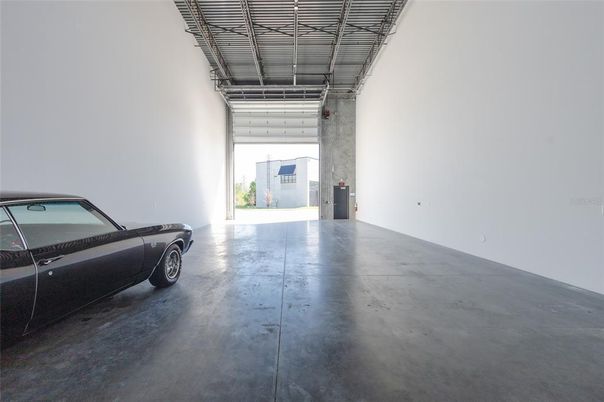 Garage, Interior
