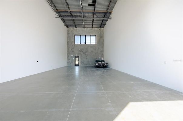 Garage, Interior