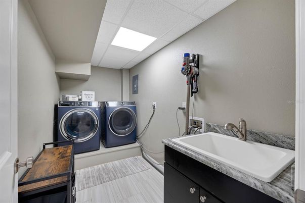 Interior, Washer