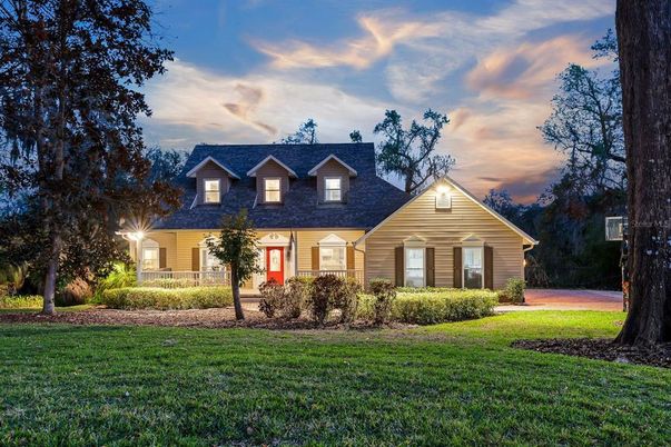 Backyard, Exterior, Facade, Farmhouse